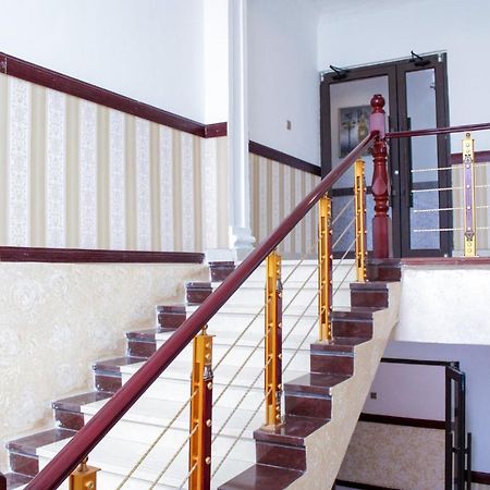 Dellagio Hotel Wa Bagian luar foto