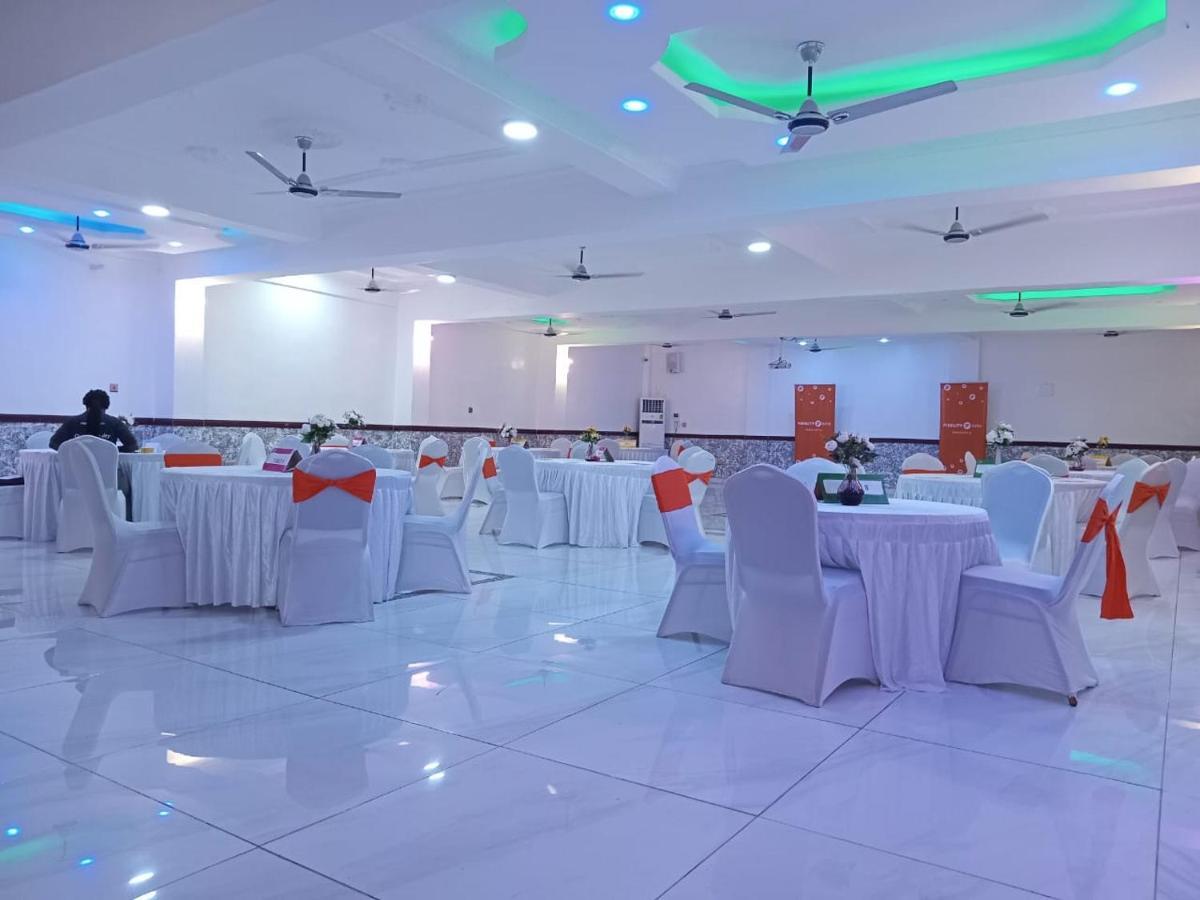 Dellagio Hotel Wa Bagian luar foto